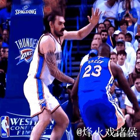 亚当斯替补上场16分钟全场1投1中,罚球2中1贡献3分 亚当斯替补上场16分钟全场1投1中,罚球2中1贡献3分