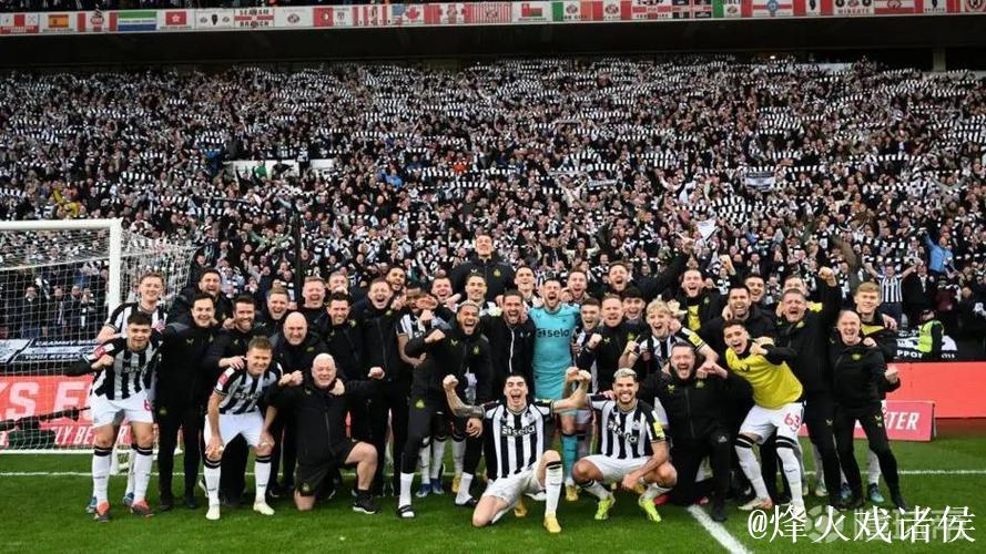 复仇，桑德兰主场击败纽卡后复刻纽卡两年前赢球的庆祝方式